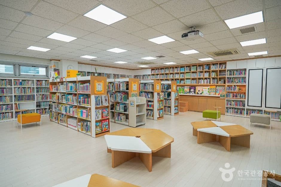 중랑구립면목정보도서관 사진 1