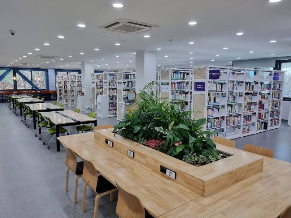 인천광역시교육청주안도서관 사진 4